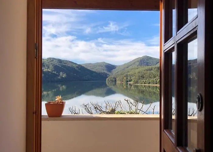 別荘 Casa Da Saudade Ferreira do Zêzere