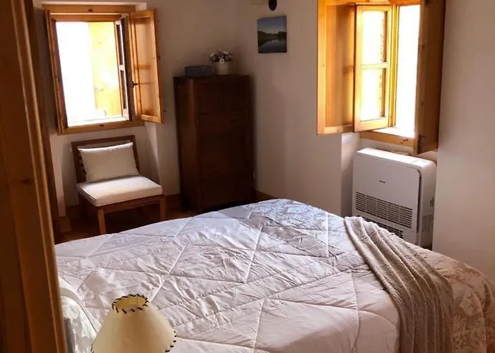 別荘 Casa Da Saudade Ferreira do Zêzere